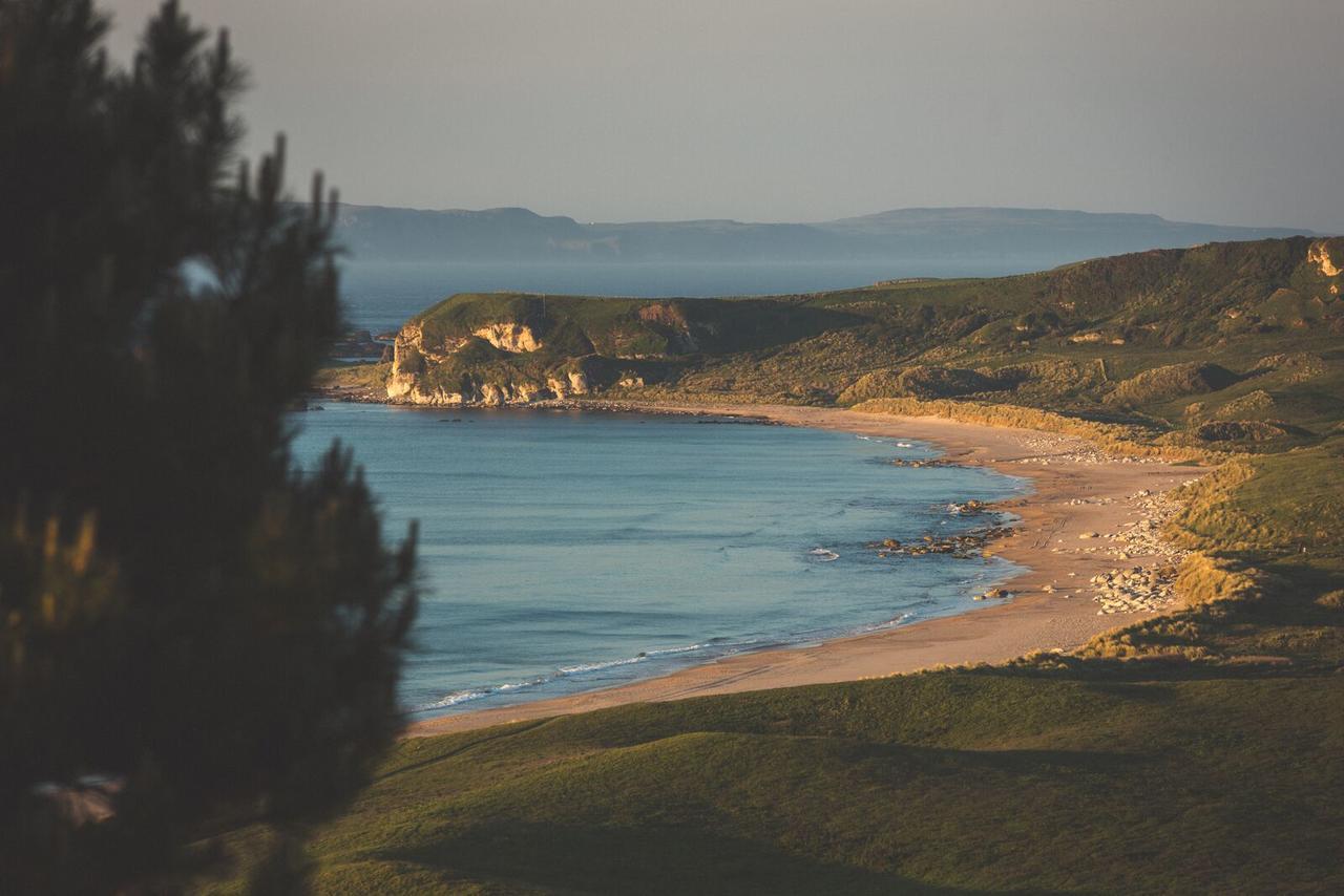 White Park Bay Youth Hostel Ballintoy Exteriör bild